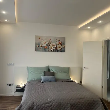 شقة Exkluziv Panoramas Lakas *